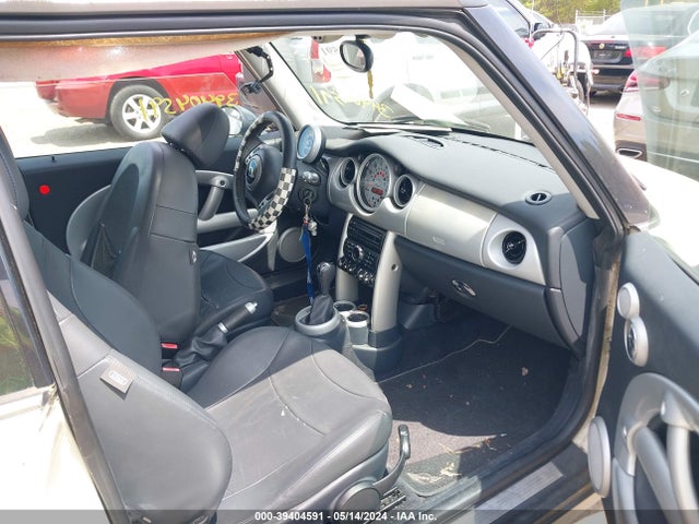 2003 MINI COOPER WMWRC33413TJ51444 Photo 4