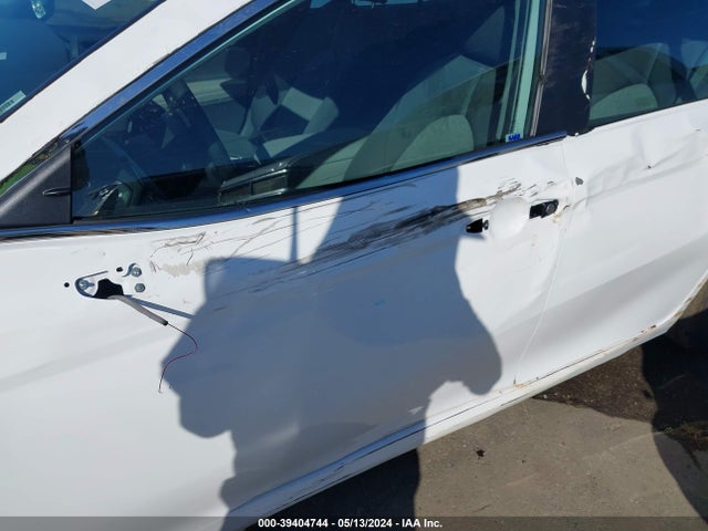 Toyota CAMRY LE 2024 4T1C11AK1RU900021 Image 18