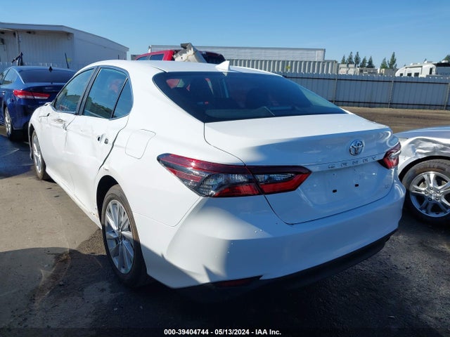 Toyota CAMRY LE 2024 4T1C11AK1RU900021 Image 3