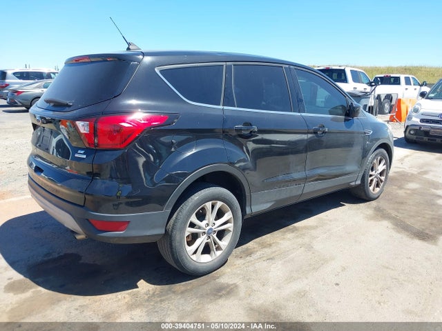 Ford ESCAPE SE 2019 1FMCU0GD2KUA20929 Image 4