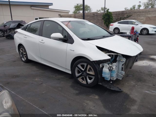 JTDKARFU0H3038052 Toyota Prius Three Touring