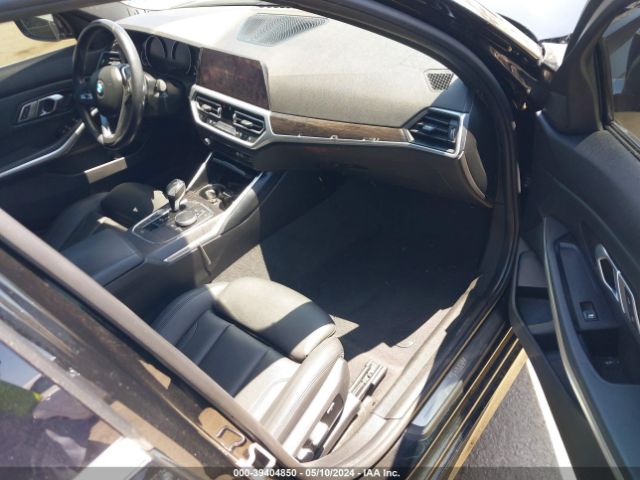 WBA5R1C54KAK09115 BMW 330I