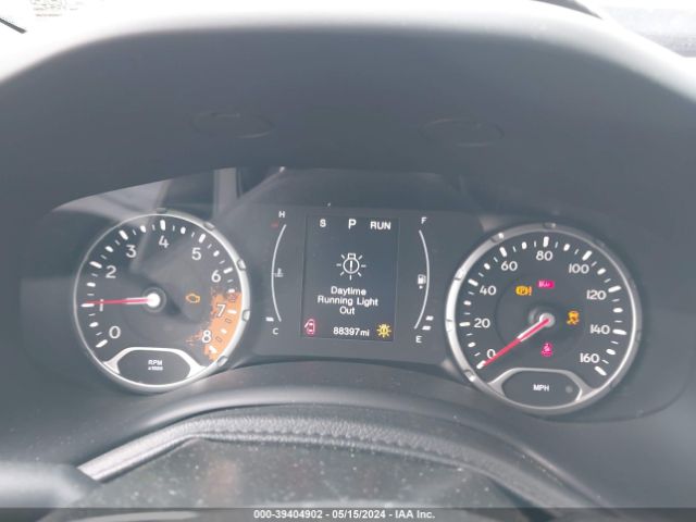 ZACCJBBB5JPJ02018 Jeep Renegade Latitude