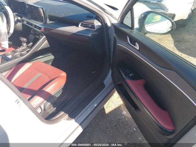 5XXG64J29NG114105 KIA K5 Gt-line