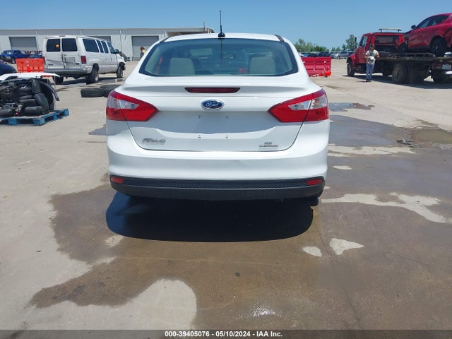 Ford FOCUS SE 2014 1FADP3F28EL416901 Image 17