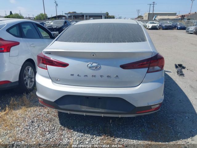 KMHD74LF8KU810357 Hyundai ELANTRA SE