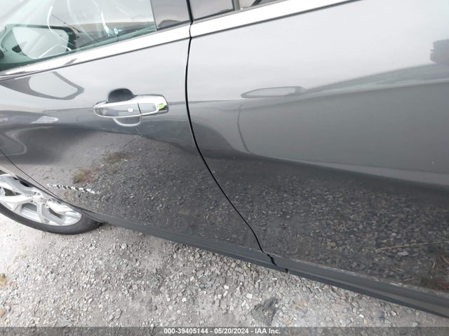 Chevrolet Equinox Premier 2018 2GNAXMEV8J6324342 Image 15