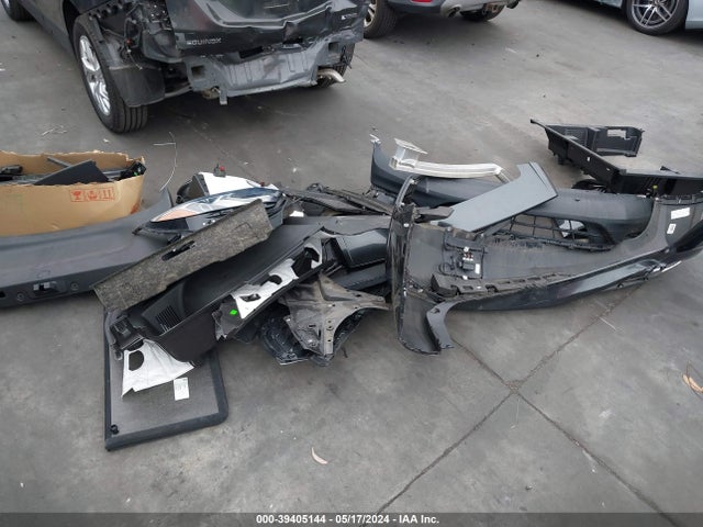 Chevrolet Equinox Premier 2018 2GNAXMEV8J6324342 Image 19