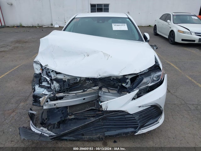 Toyota CAMRY LE 2022 4T1C11AK4NU638893 Image 13