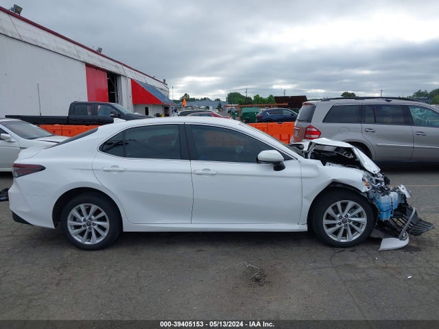 Toyota CAMRY LE 2022 4T1C11AK4NU638893 Image 14