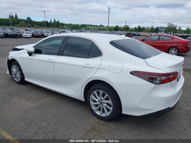 Toyota CAMRY LE 2022 4T1C11AK4NU638893 Image 3