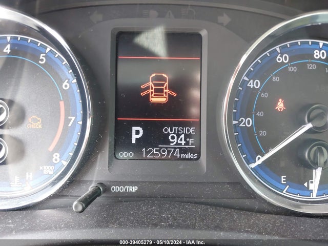 Toyota COROLLA LE 2017 5YFBURHE0HP711488 Image 16