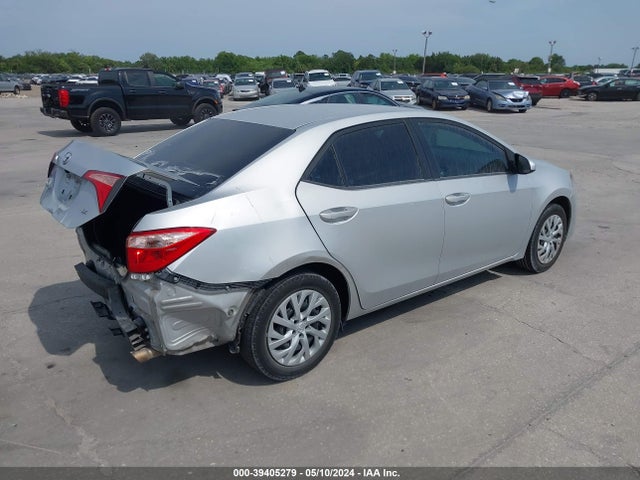 Toyota COROLLA LE 2017 5YFBURHE0HP711488 Image 4