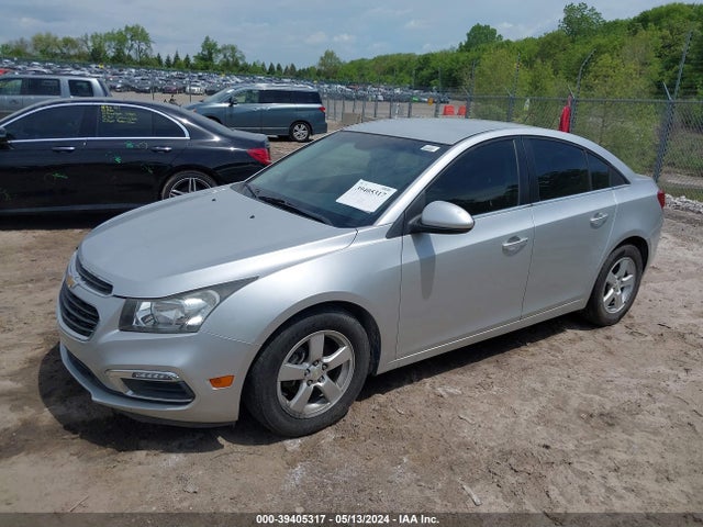 Chevrolet Cruze 1lt Auto 2015 1G1PC5SB7F7257781 Image 2