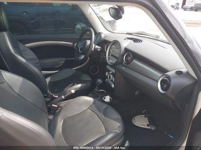 2007 MINI COOPER S WMWMF73577TL91122 Photo 4