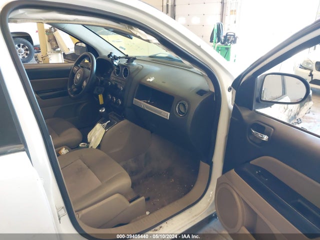 1C4NJDBB7ED727421 Jeep Compass Sport