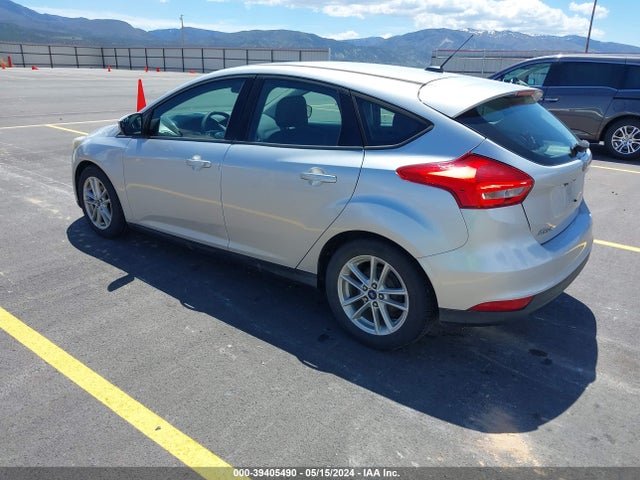 Ford FOCUS SE 2015 1FADP3K23FL282919 Image 3