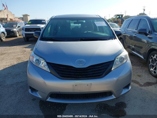 Toyota Sienna L 7 Passenger 2017 5TDZZ3DC9HS821027 Image 12