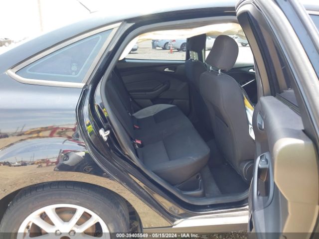 1FADP3F23HL219316 Ford FOCUS SE