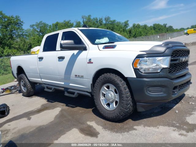 3C6UR5HL1KG671377 RAM 2500 Tradesman  4x4 8' Box