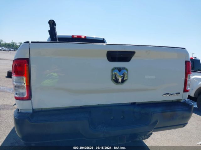 3C6UR5HL1KG671377 RAM 2500 Tradesman  4x4 8' Box