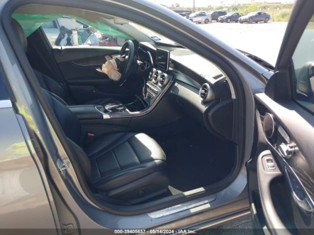 WDDWF4JB4GR142010 Mercedes-Benz C 300 Luxury/sport