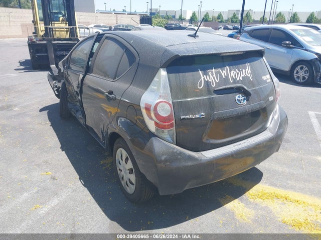 Toyota Prius C Three 2014 JTDKDTB32E1064466 Image 3
