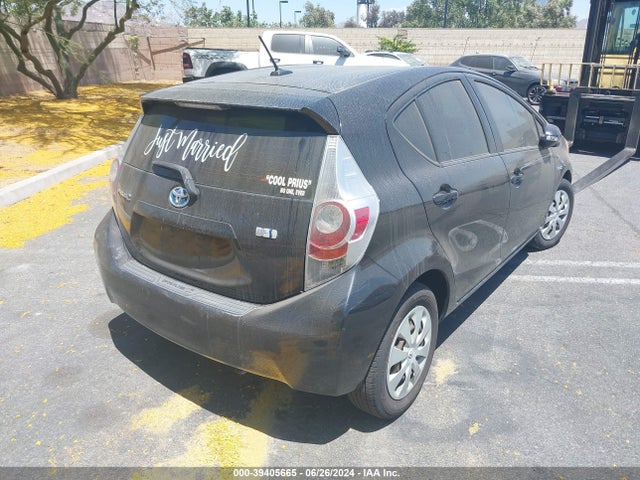 Toyota Prius C Three 2014 JTDKDTB32E1064466 Image 4