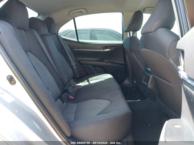 Toyota CAMRY LE 2018 4T1B11HK0JU620449 Image 8