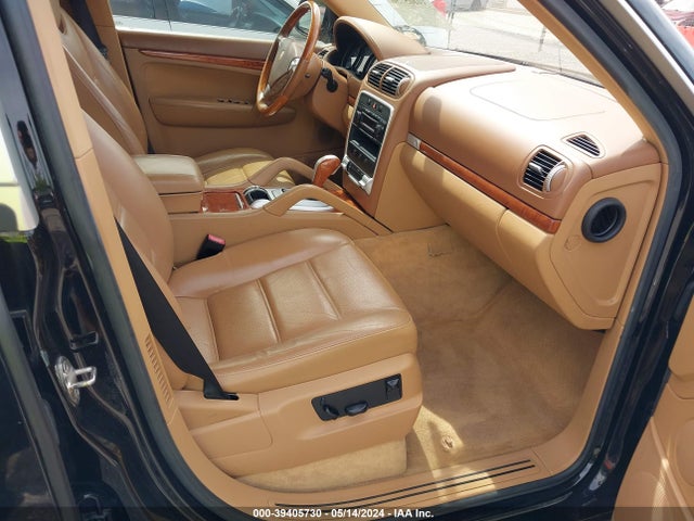 2005 PORSCHE CAYENNE WP1AA29P55LA21119 Photo 4