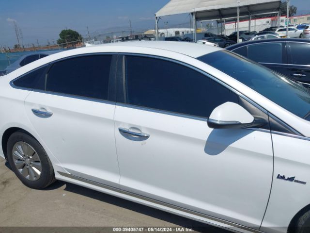KMHE24L3XHA061208 Hyundai Sonata Hybrid Se