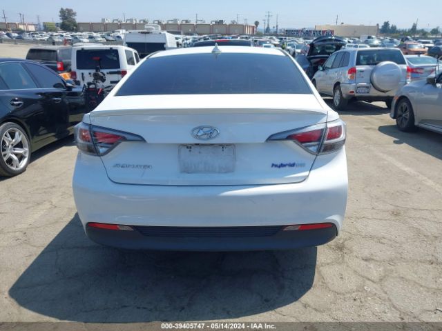 KMHE24L3XHA061208 Hyundai Sonata Hybrid Se