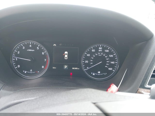 Genesis G80 3.8 2017 KMHGN4JEXHU205231 Image 7