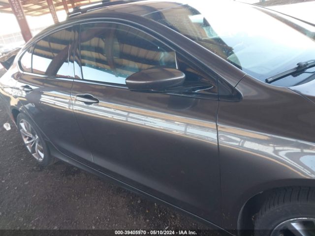 1C3CCCBGXFN597402 Chrysler 200 S