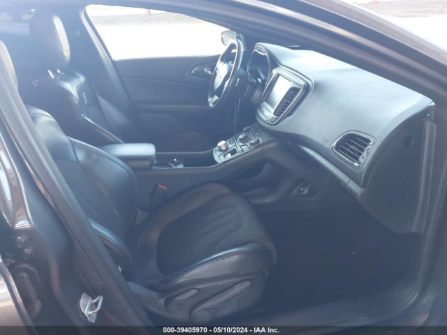 1C3CCCBGXFN597402 Chrysler 200 S