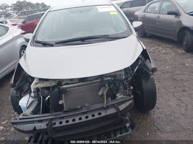 Nissan Versa Note S Plus 2015 3N1CE2CP7FL389706 Image 13