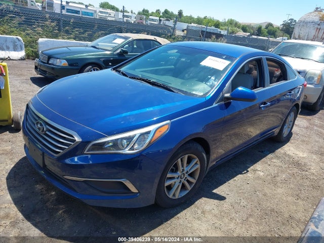 Hyundai SONATA ECO 2017 5NPE24AA7HH494841 Image 2