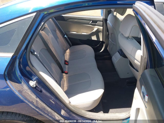 Hyundai SONATA ECO 2017 5NPE24AA7HH494841 Image 8