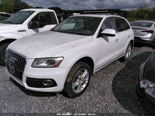 Audi Q5 2.0t Premium 2017 WA1L2AFP3HA022673 Image 2