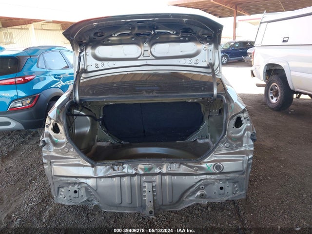 Toyota COROLLA LE 2019 5YFBURHE6KP859006 Image 17