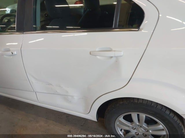 Chevrolet Sonic Lt Auto 2014 1G1JC5SH3E4105183 Image 13