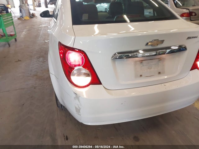 Chevrolet Sonic Lt Auto 2014 1G1JC5SH3E4105183 Image 15