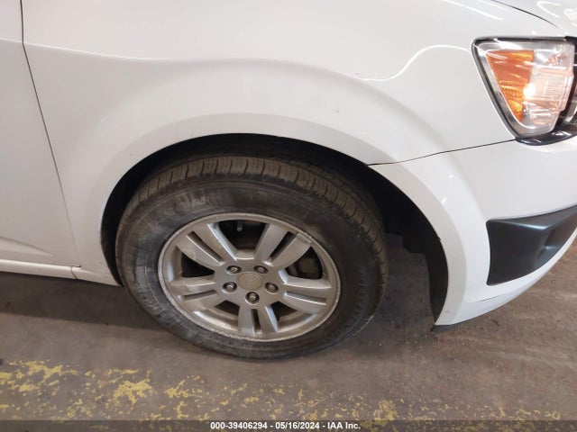 Chevrolet Sonic Lt Auto 2014 1G1JC5SH3E4105183 Image 16