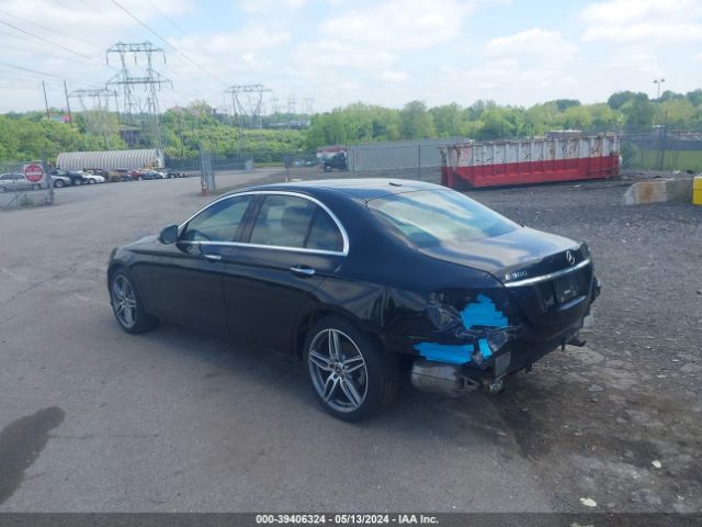 WDDZF4KB7KA632606 Mercedes-Benz E 300 4matic