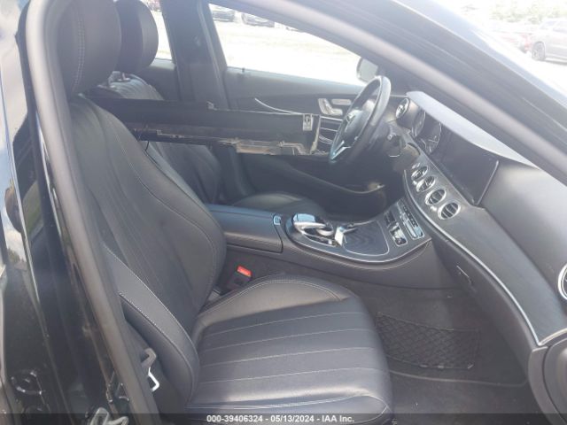 WDDZF4KB7KA632606 Mercedes-Benz E 300 4matic