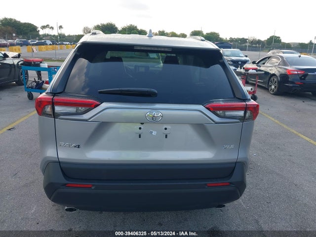 Toyota Rav4 Xle Premium 2024 2T3C1RFV3RW320620 Image 16