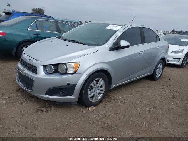 Chevrolet Sonic Lt Auto 2014 1G1JC5SH6E4101631 Image 2