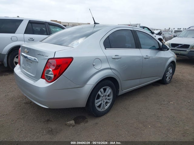 Chevrolet Sonic Lt Auto 2014 1G1JC5SH6E4101631 Image 4