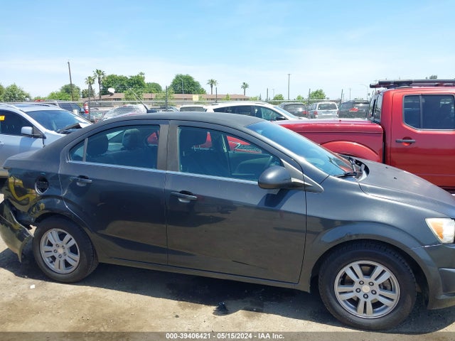 Chevrolet Sonic Lt Auto 2014 1G1JC5SHXE4110705 Image 14