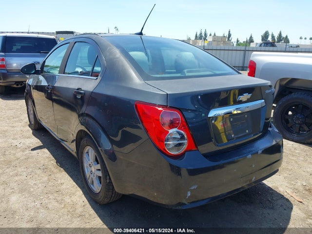 Chevrolet Sonic Lt Auto 2014 1G1JC5SHXE4110705 Image 3